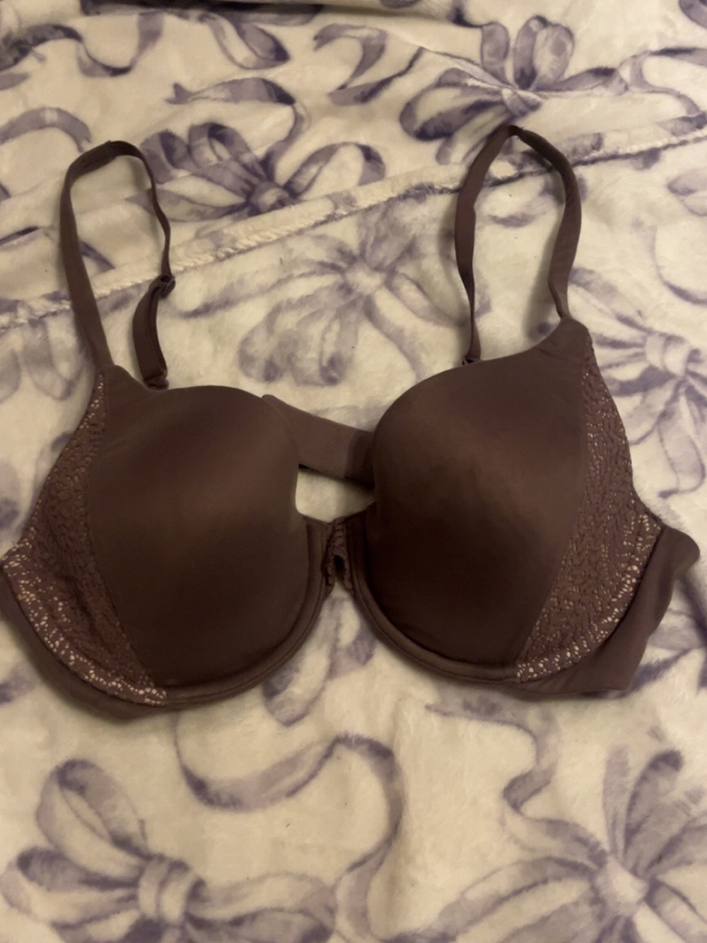 Victoria's Secret Bra in Dusty Mauve-Brown